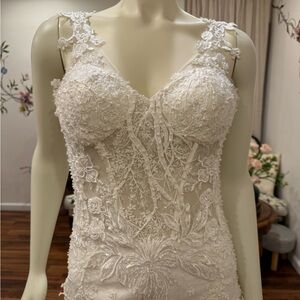 Mermaid Silhouette Lace Wedding Dress